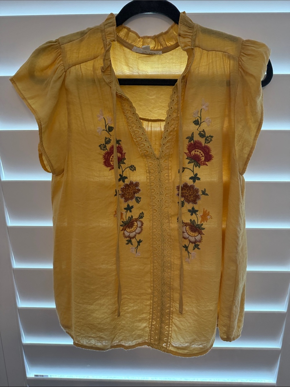 mine Yellow Embroidered Flutter-Sleeve Peasant Top